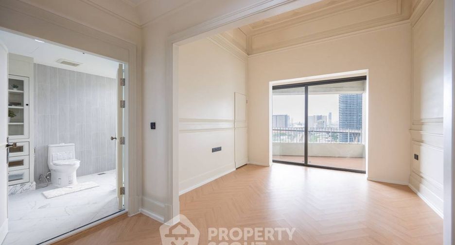 Condo en venta de 2 habitaciones en Yan Nawa, Bangkok