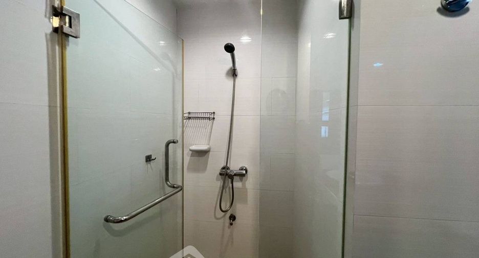 For sale 1 bed condo in Watthana, Bangkok