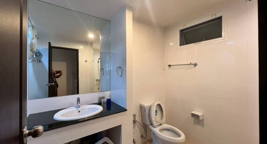 For sale 1 bed condo in Watthana, Bangkok