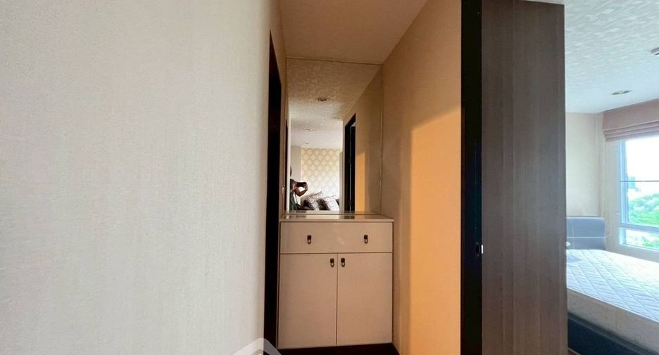 For sale 1 bed condo in Watthana, Bangkok