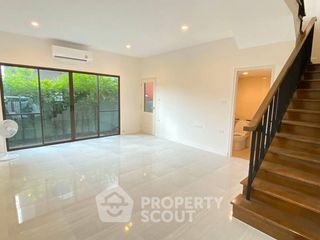 For sale 3 bedrooms townhouse in Bang Na, Bangkok