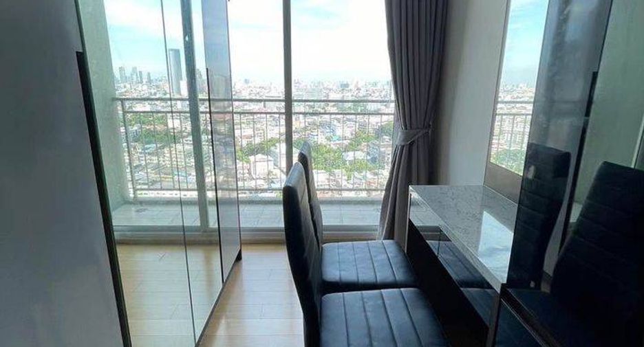 For sale 2 bedrooms condo in Khlong San, Bangkok
