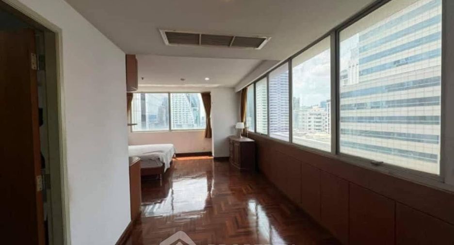 For sale 2 bedrooms condo in Watthana, Bangkok