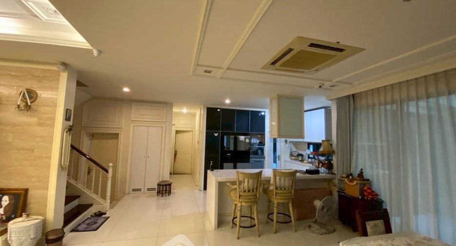 Haus zum Kauf mit 3 Zimmer in Bang Khen, Bangkok