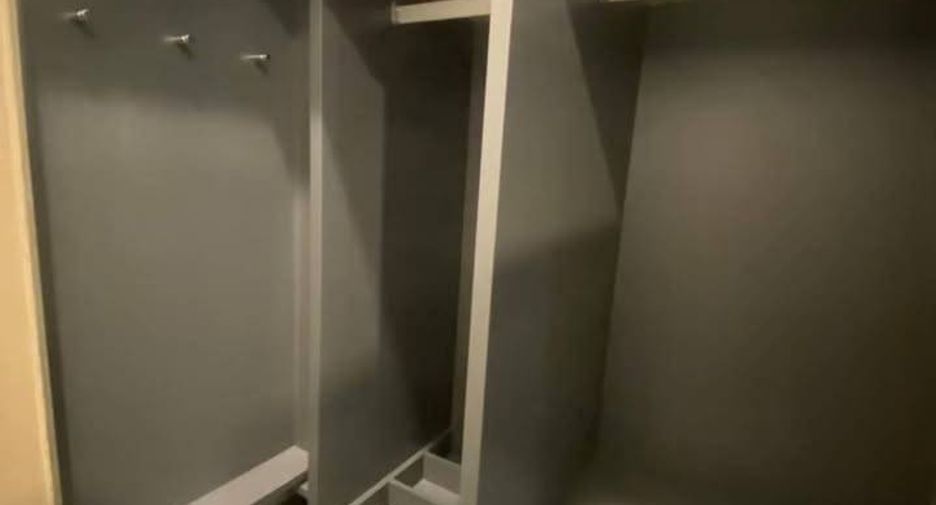 For sale 1 bed condo in Mueang Samut Prakan, Samut Prakan