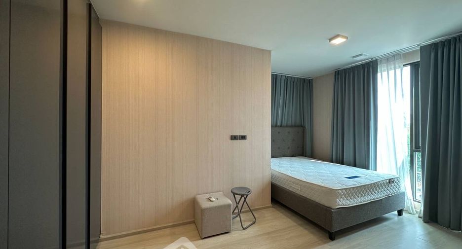 For sale 2 bedrooms condo in Khlong Toei, Bangkok