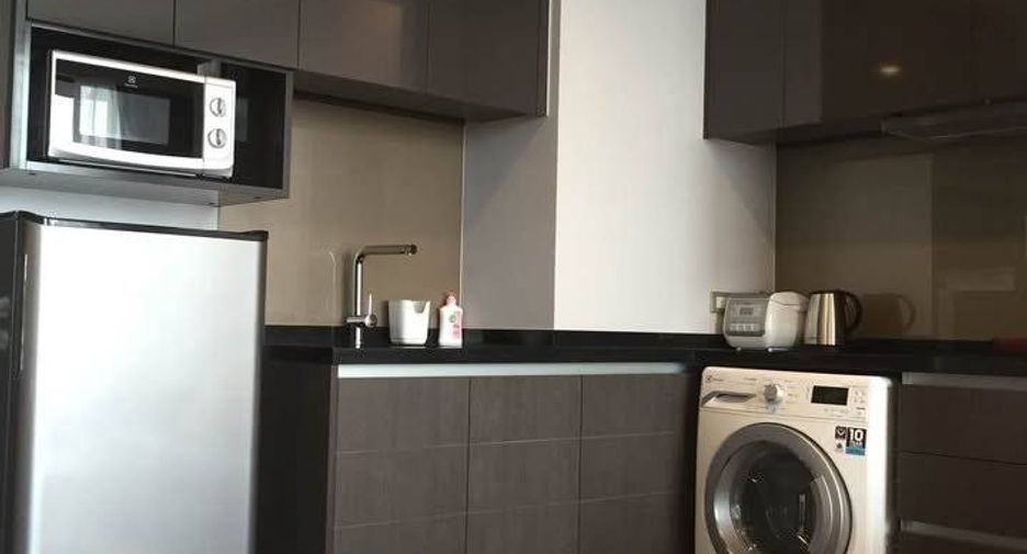 Продажа 1 кровать кондо в Кхлонг Тоеи, Бангкок