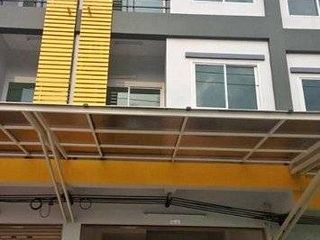 For sale 4 bedrooms house in Phan Thong, Chonburi