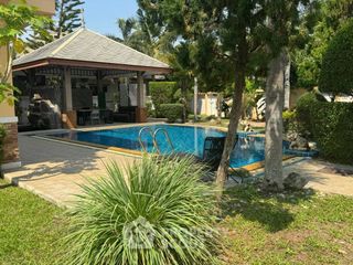For sale 4 bedrooms house in Bang Lamung, Chonburi