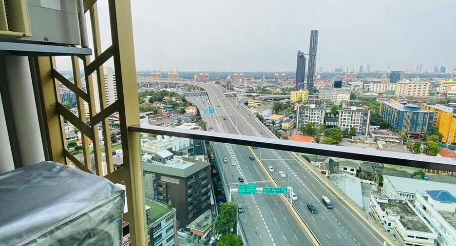 For sale 2 bedrooms condo in Phra Khanong, Bangkok