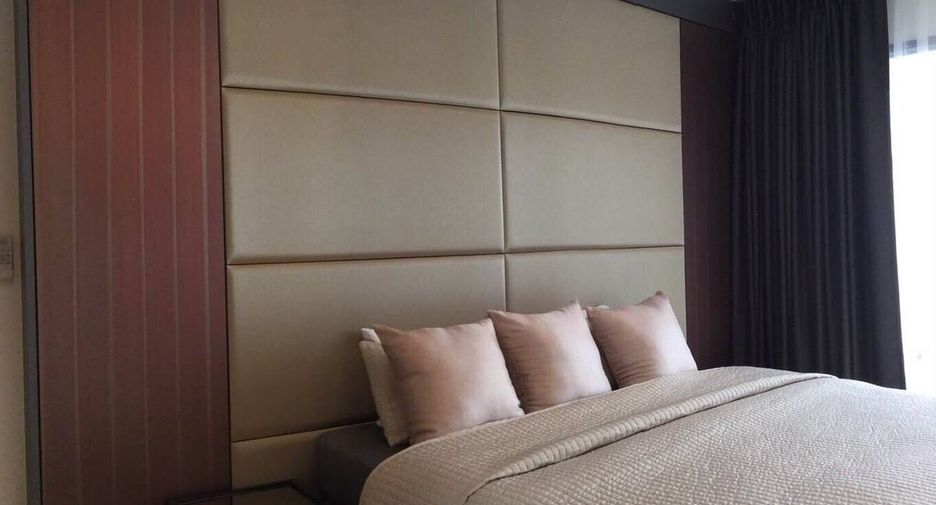 For sale 2 bedrooms condo in Khlong Toei, Bangkok