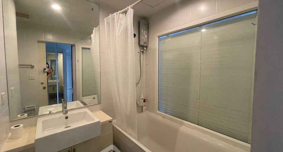For sale 1 bed condo in Sathon, Bangkok