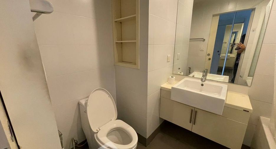 For sale 1 bed condo in Sathon, Bangkok