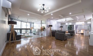 À vendre 3 chambres condo à Khlong Toei, Bangkok