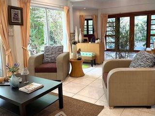 Casa en venta de 4 habitaciones en Saphan Sung, Bangkok
