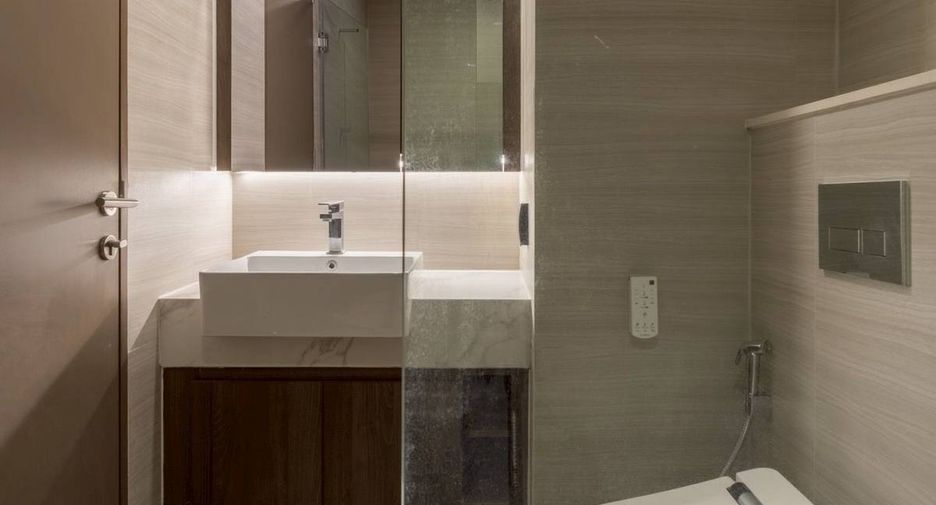 For sale 2 bedrooms condo in Watthana, Bangkok