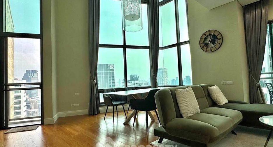 For sale 3 bedrooms condo in Khlong Toei, Bangkok