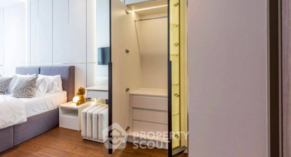 For sale 3 bedrooms condo in Sathon, Bangkok