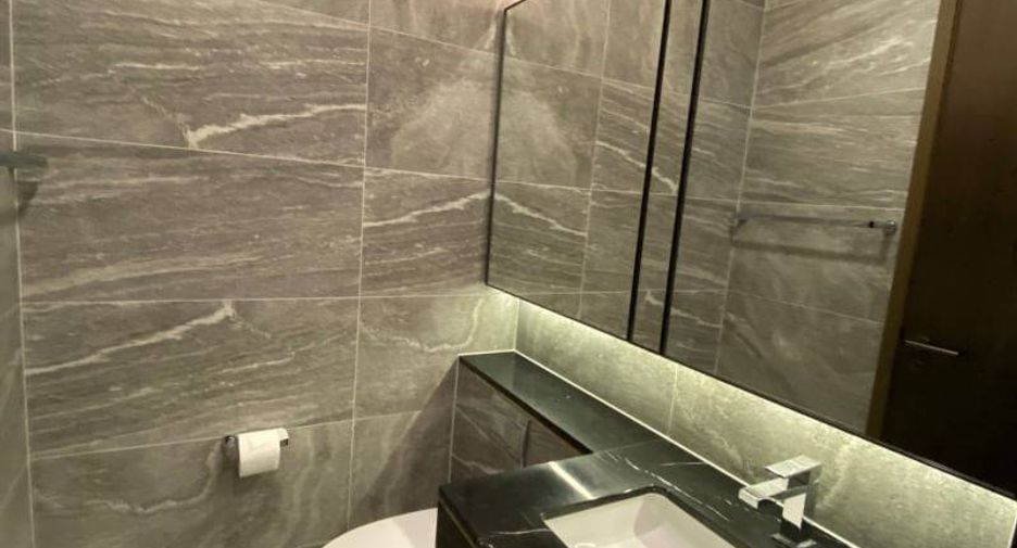 Wohnung zur Miete und zum Kauf mit 2 Zimmer in Khlong Toei, Bangkok