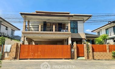 For sale 4 bedrooms house in East Pattaya, Pattaya