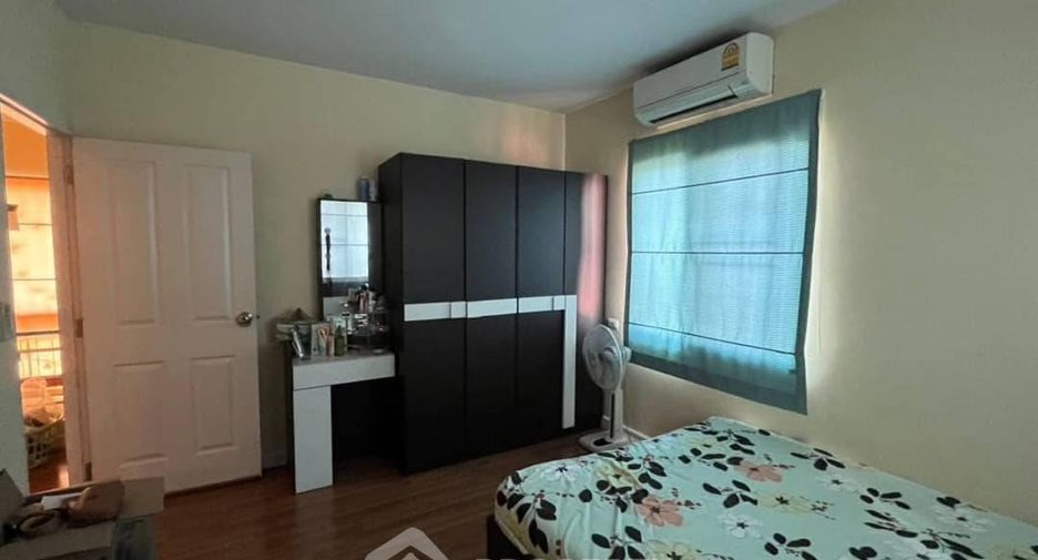 Haus zum Kauf mit 4 Zimmer in Bang Lamung, Chonburi