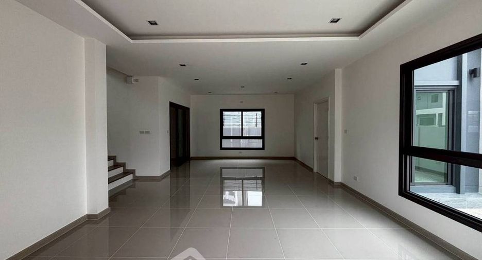 Haus zum Kauf mit 4 Zimmer in East Pattaya, Pattaya