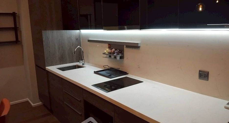 For sale 1 bed condo in Pathum Wan, Bangkok