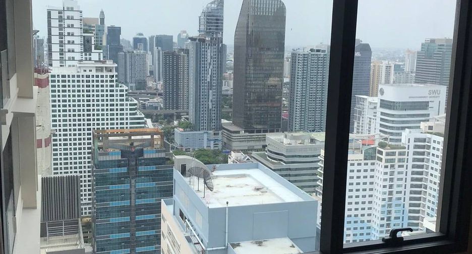 For sale 1 bed condo in Watthana, Bangkok