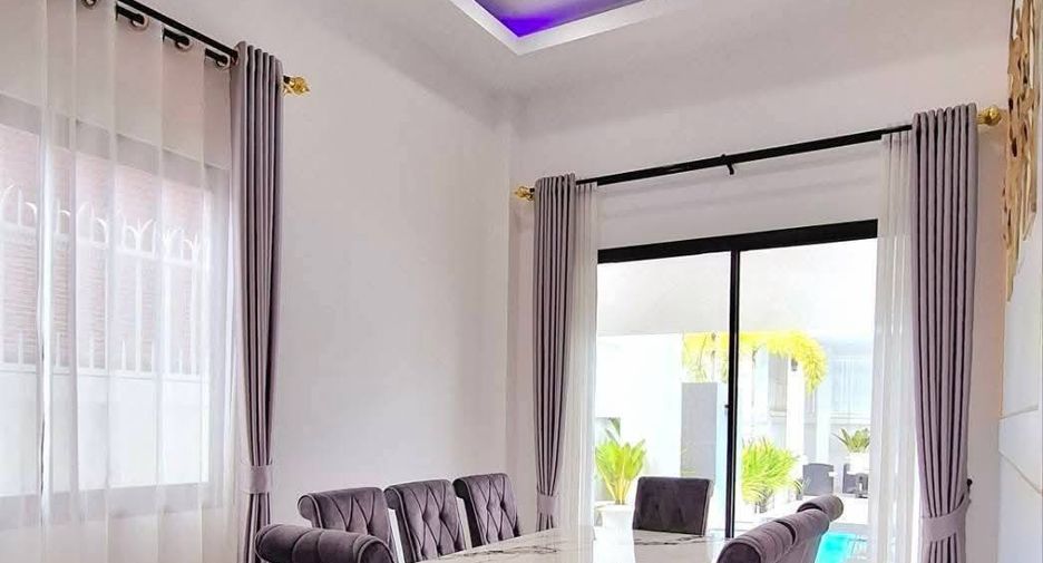 For sale 3 bedrooms villa in East Pattaya, Pattaya