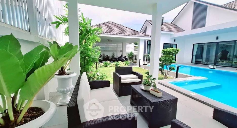 For sale 3 bedrooms villa in East Pattaya, Pattaya