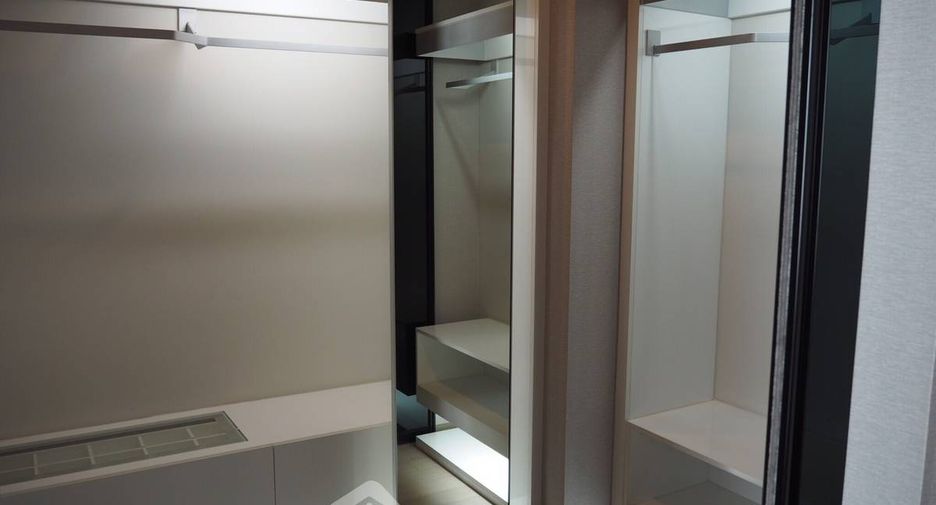 For sale 2 bedrooms condo in Pathum Wan, Bangkok