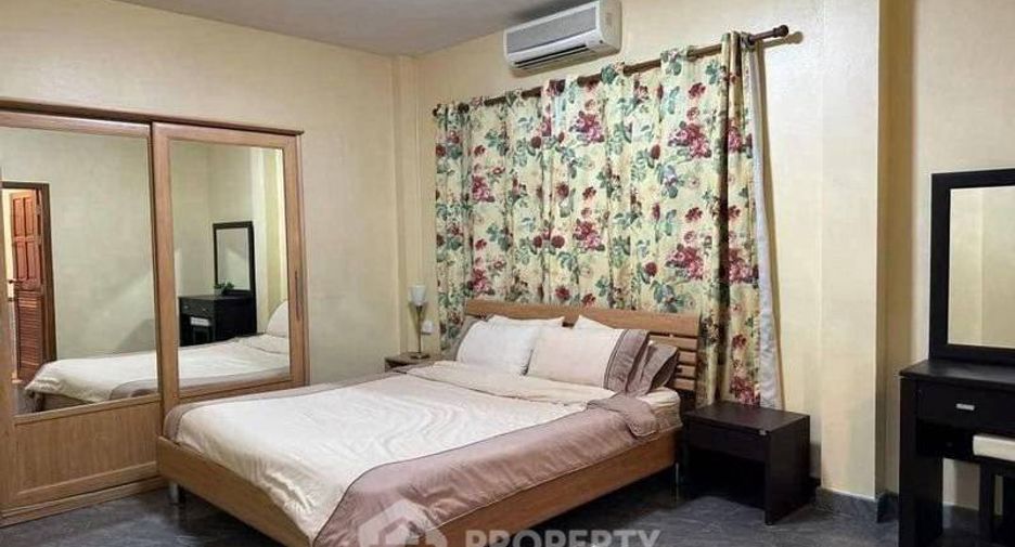 Продажа 5 спальни вилла в Йомтиен, Паттайя