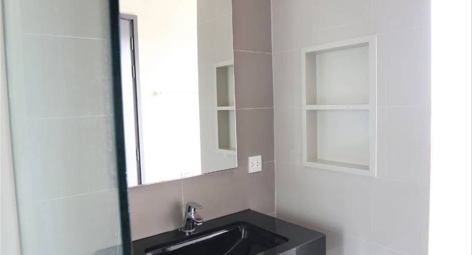 À vendre 1 chambre condo à Khlong Toei, Bangkok