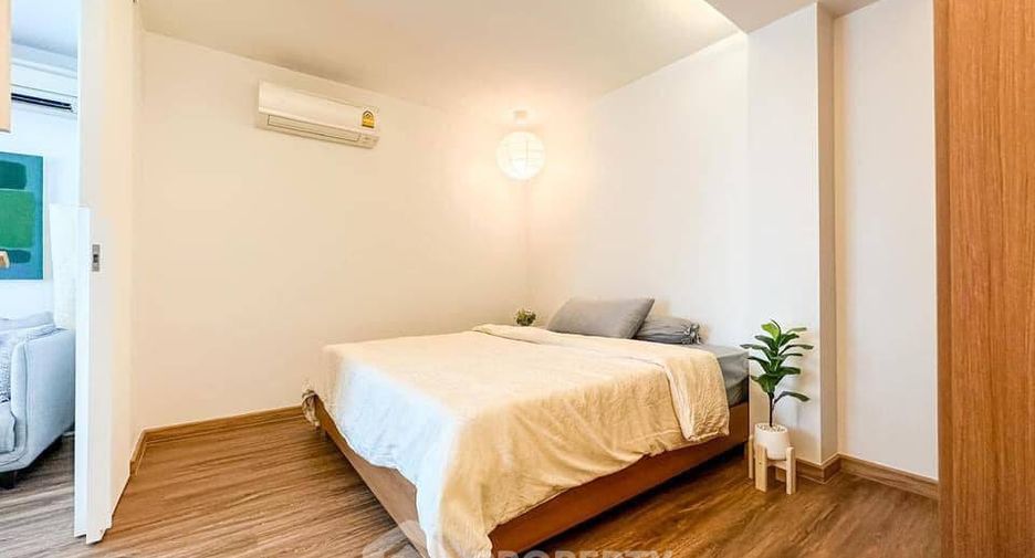 For sale 1 bed condo in Khlong Toei, Bangkok