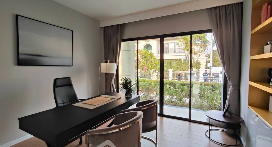 For sale 5 bedrooms townhouse in Mueang Samut Sakhon, Samut Sakhon