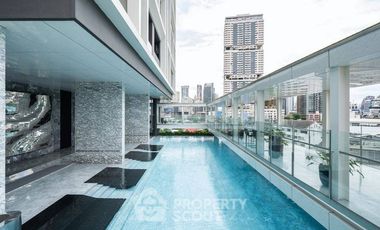 For sale 2 bedrooms condo in Khlong Toei, Bangkok