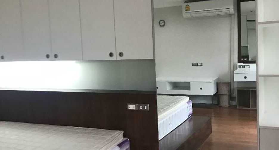 For sale 2 bedrooms condo in Watthana, Bangkok
