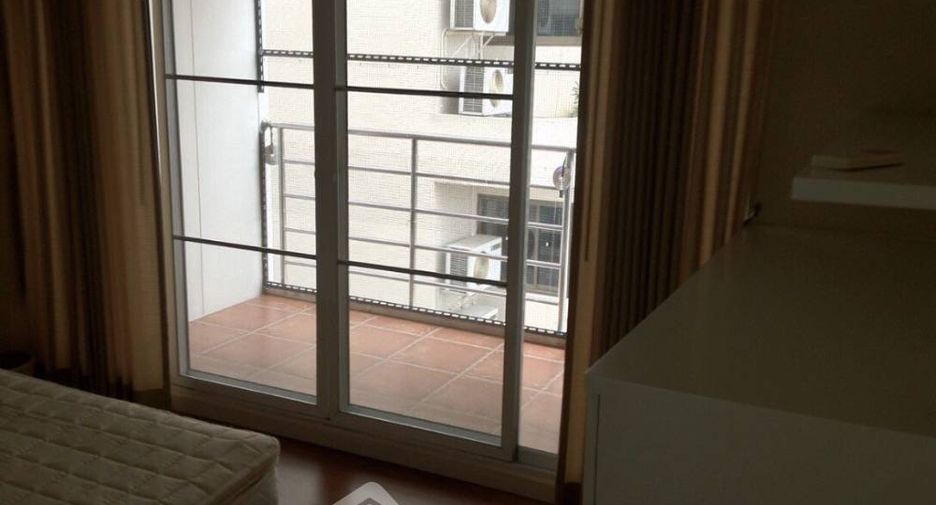 For sale 2 bedrooms condo in Watthana, Bangkok