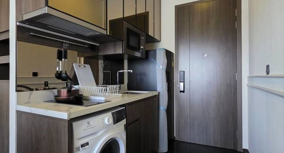 For sale 2 bedrooms condo in Watthana, Bangkok