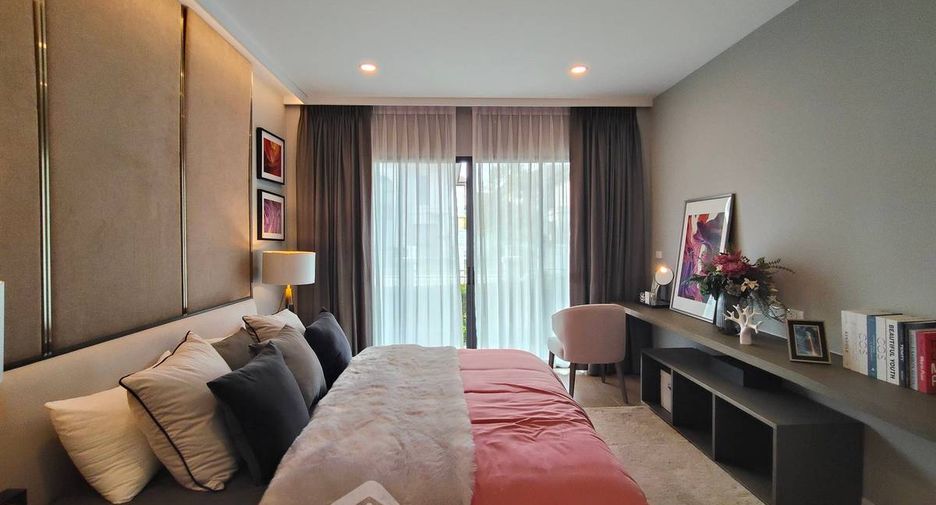 For sale 4 bedrooms townhouse in Mueang Samut Sakhon, Samut Sakhon