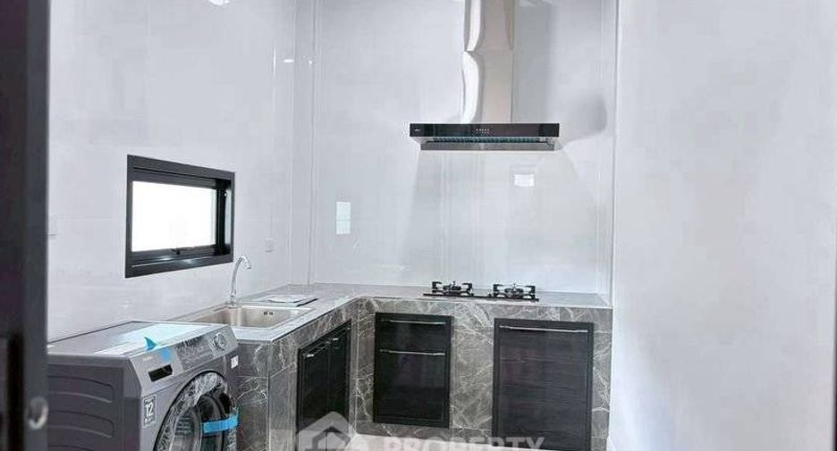 Продажа 4 спальни дом в Йомтиен, Паттайя