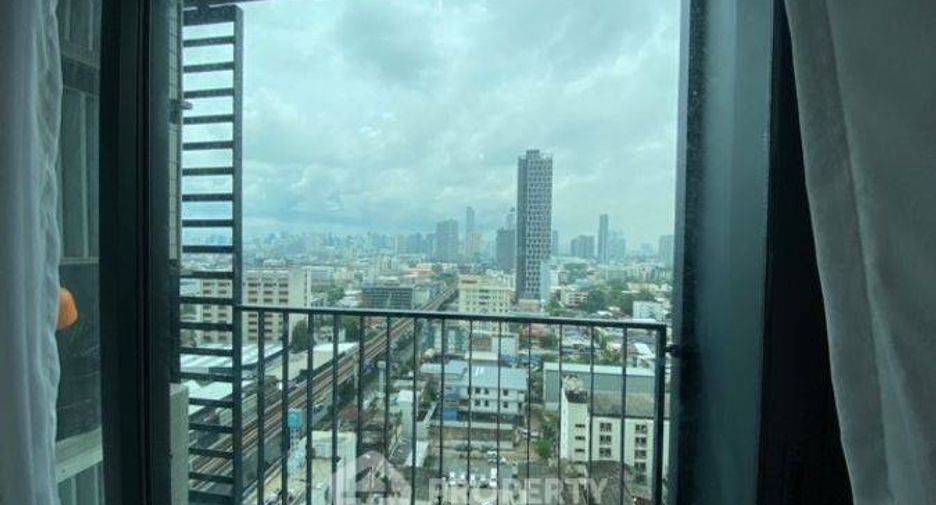For sale 2 bedrooms condo in Phra Khanong, Bangkok
