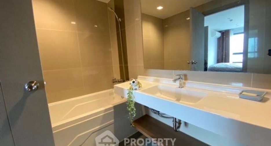For sale 2 bedrooms condo in Phra Khanong, Bangkok