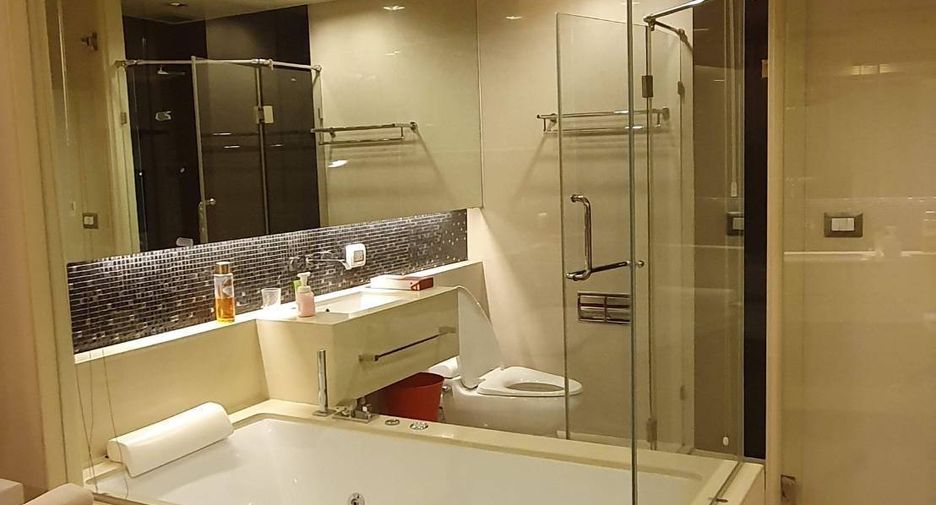 For sale 1 bed condo in Sathon, Bangkok