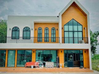 出售 3 卧室 独立屋 在 Si Racha, Chon Buri