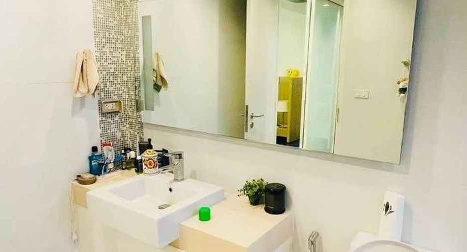 For sale 2 bedrooms condo in Sathon, Bangkok