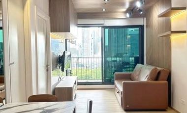 Condo en venta de 2 habitaciones en Huai Khwang, Bangkok