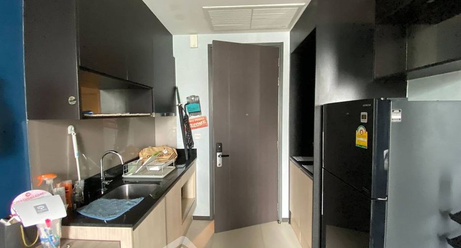 For sale 1 bed condo in Khlong Toei, Bangkok