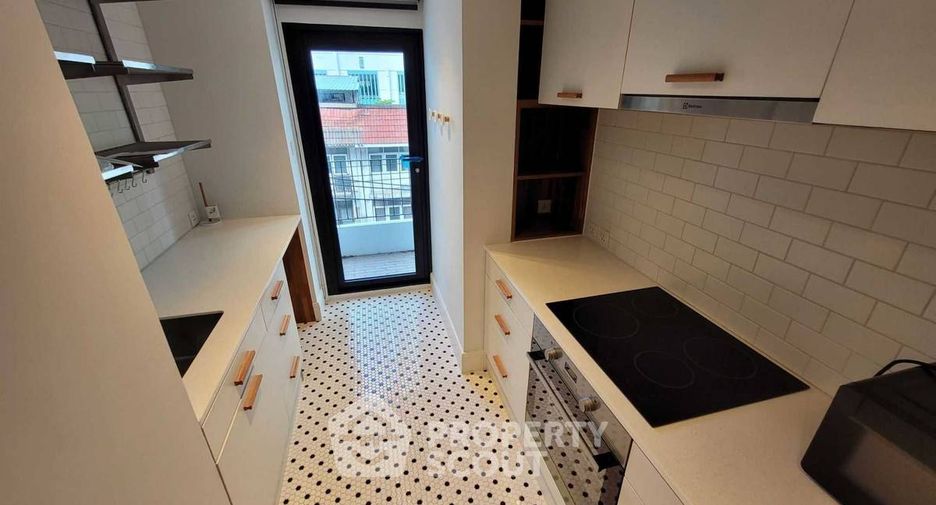 For sale 2 bedrooms condo in Watthana, Bangkok