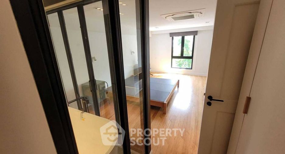 For sale 2 bedrooms condo in Watthana, Bangkok